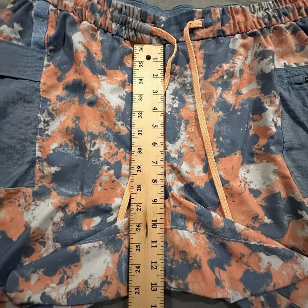 Lululemon Water Repellent 8